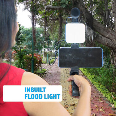 Your Ultimate Video Studio: Remote, Light, Mic & Tripod in One (SVMK)
