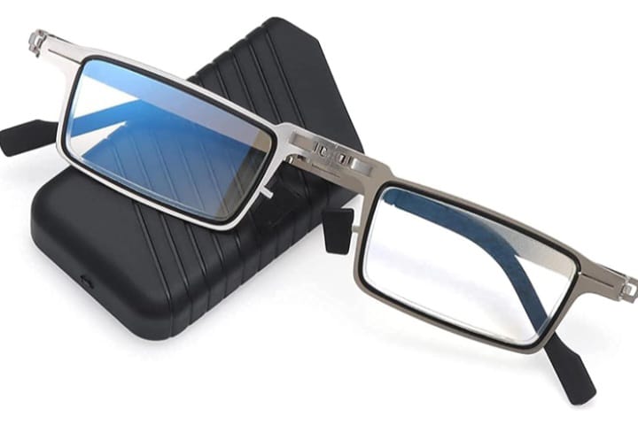 🔥 Ultra Light Material Screwless Foldable Reading Glasses @ Rs. 499/- 🔥